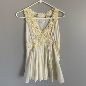 MM Couture pale yellow and white tank with embroidery. Size small.